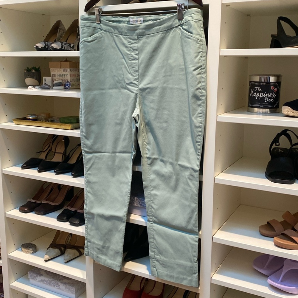 Northern Reflections Light Green Cropped Women's Pants. Stretch. XXL. GUC.